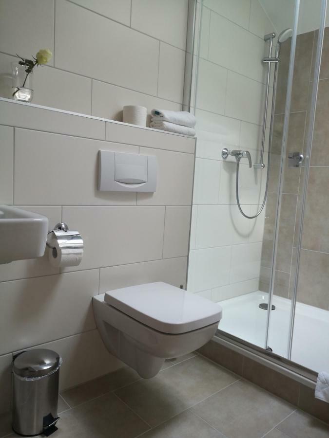 Hotel Zum Neuen Schwan Walluf Zewnętrze zdjęcie